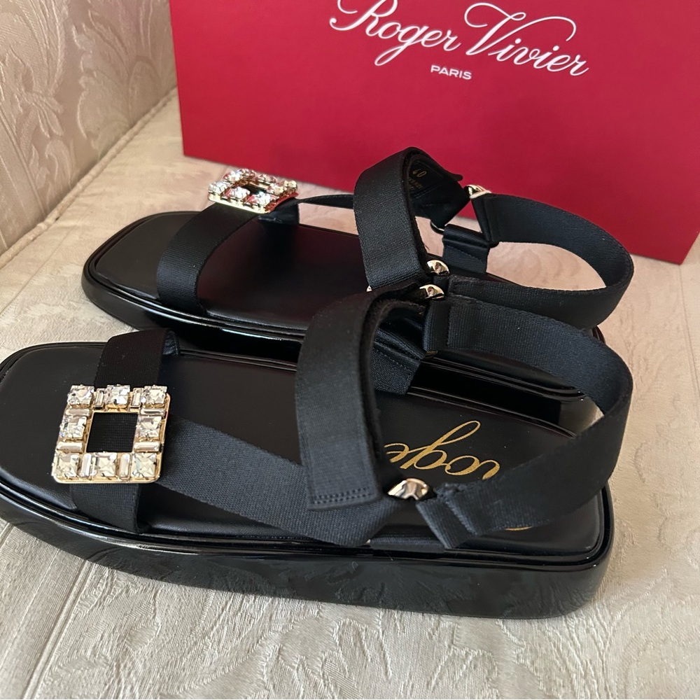 NIB $1295 ROGER VIVIER Vivier Slide Trekky sandals with crystal buckle size 40 - Picture 4 of 10